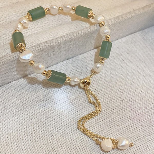 Delicate Emerald Green Bracelet